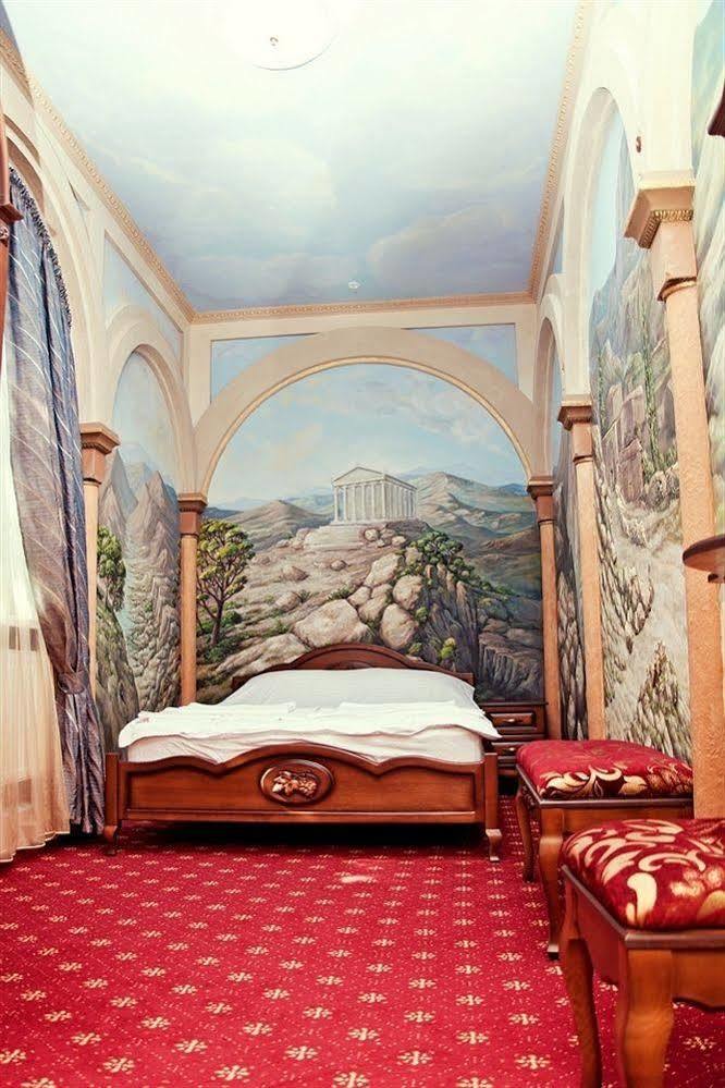Urartu Hotel Charkov Exteriér fotografie